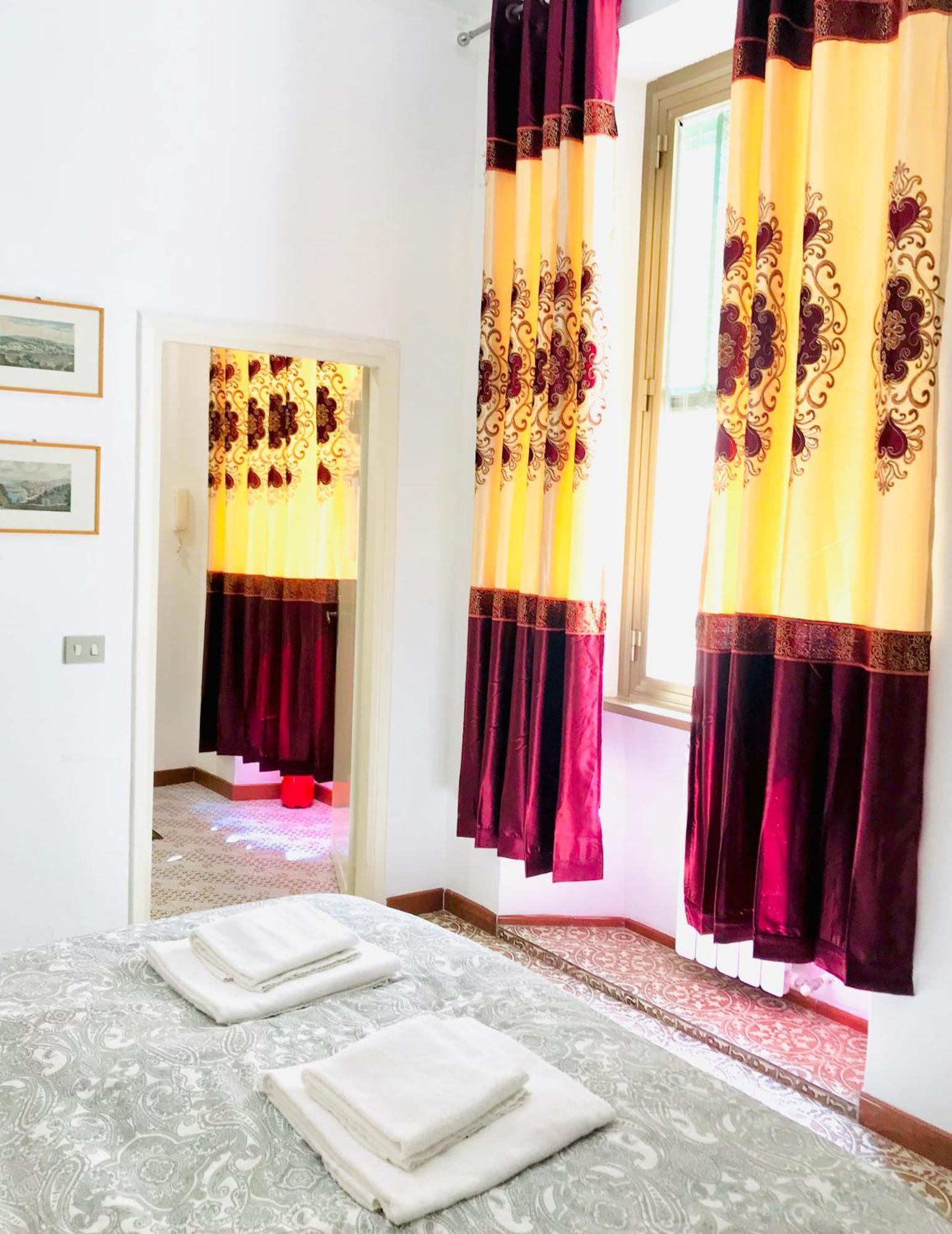 4 Bed Luxury Near Colosseum Apartamento